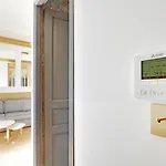 Pick A Flat\'S Apartements In Champs Elysees - Rue Du Colisee